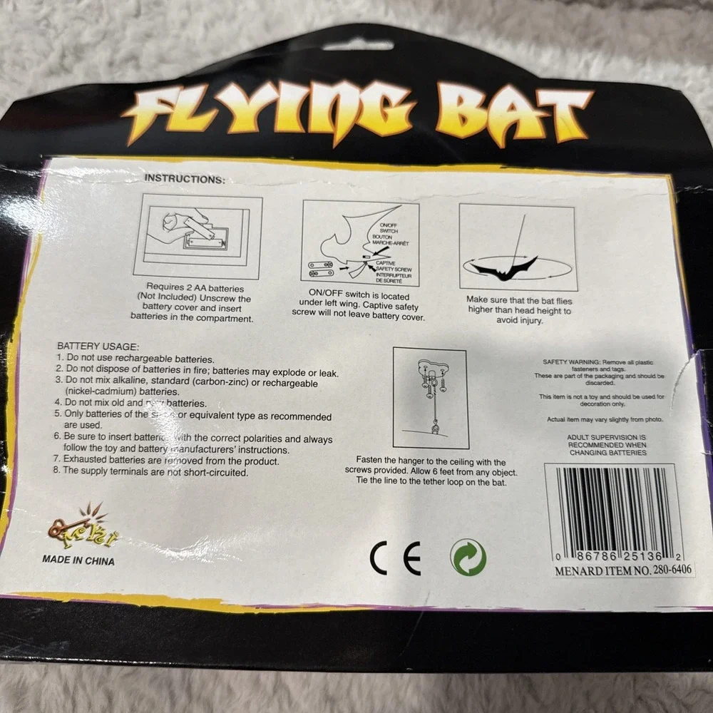 Vintage Hanging Flying Bat Flaps Halloween Animated Prop Decor Decoration 2002